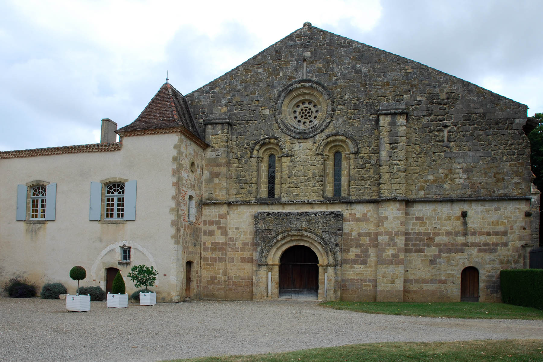 Abbaye de Flaran, Valence-sur-Baise